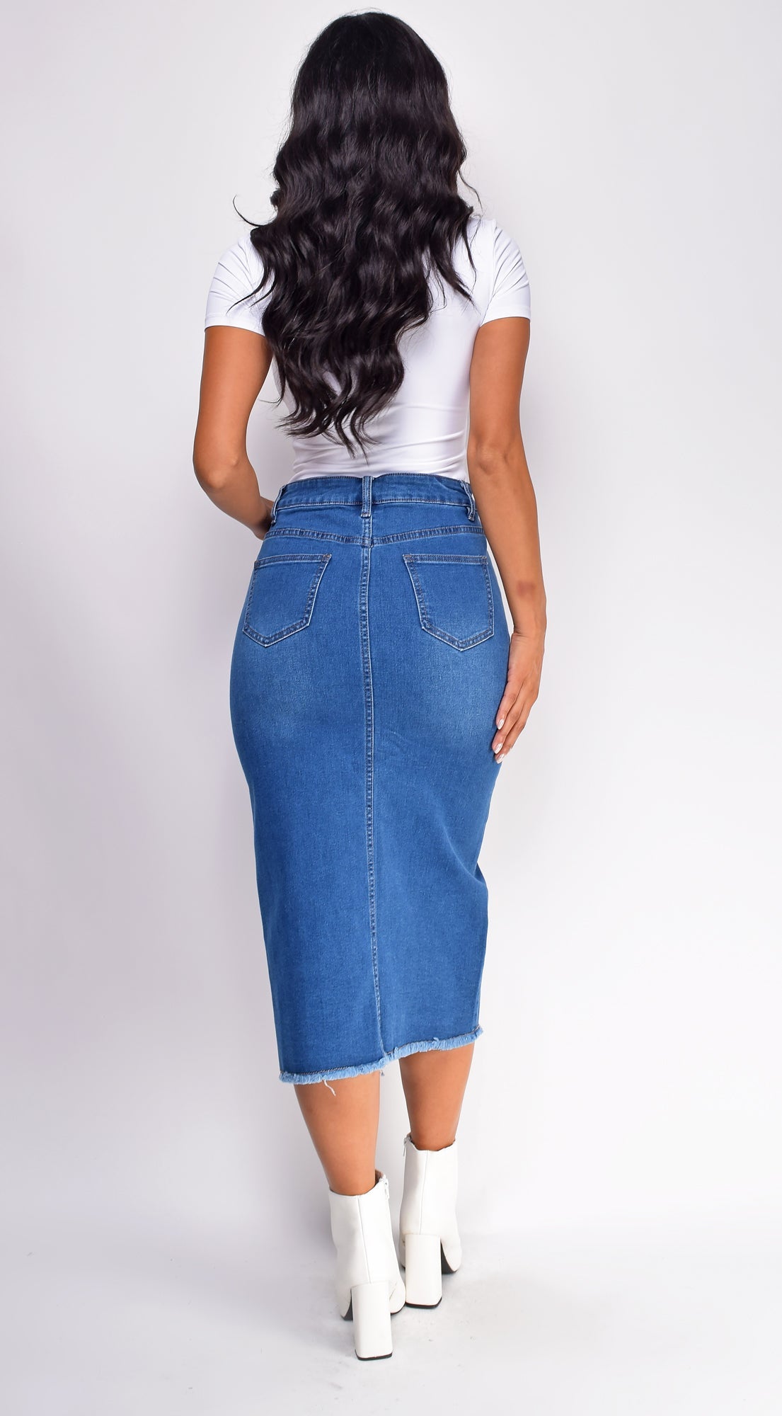 Riya Basic T-Shirt - White