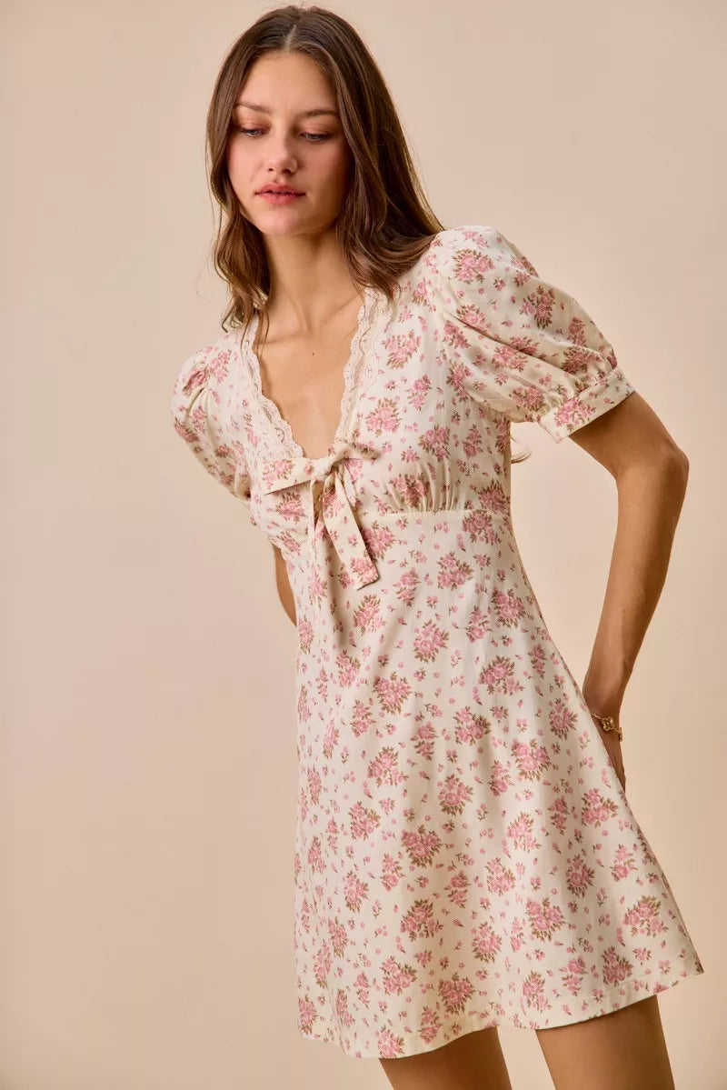 SO ME Floral Lace Trimed  Short Sleeves Mini Dress