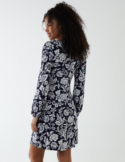 Elasticated Sweetheart Neck Mini Dress