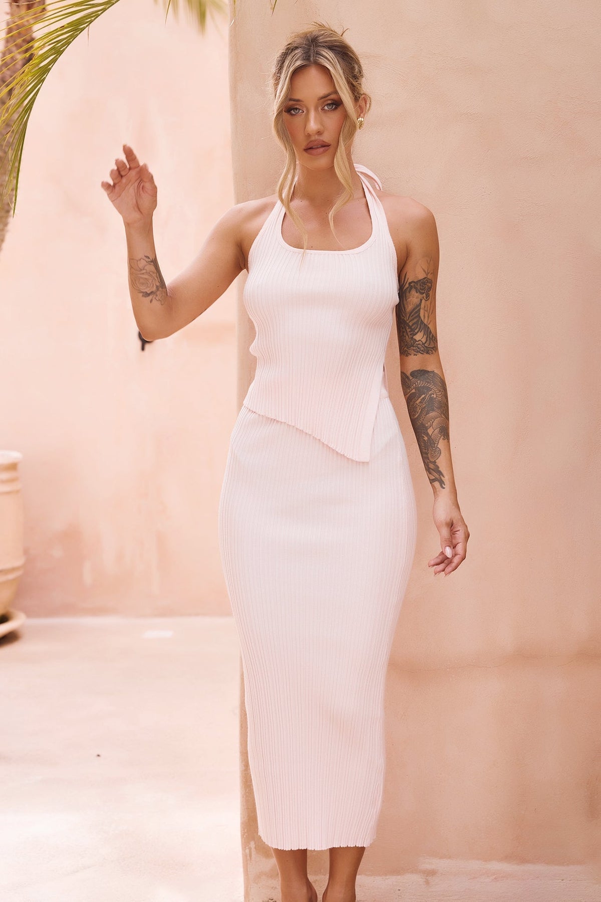Chic Reigns Knit Midi Skirt - Pink