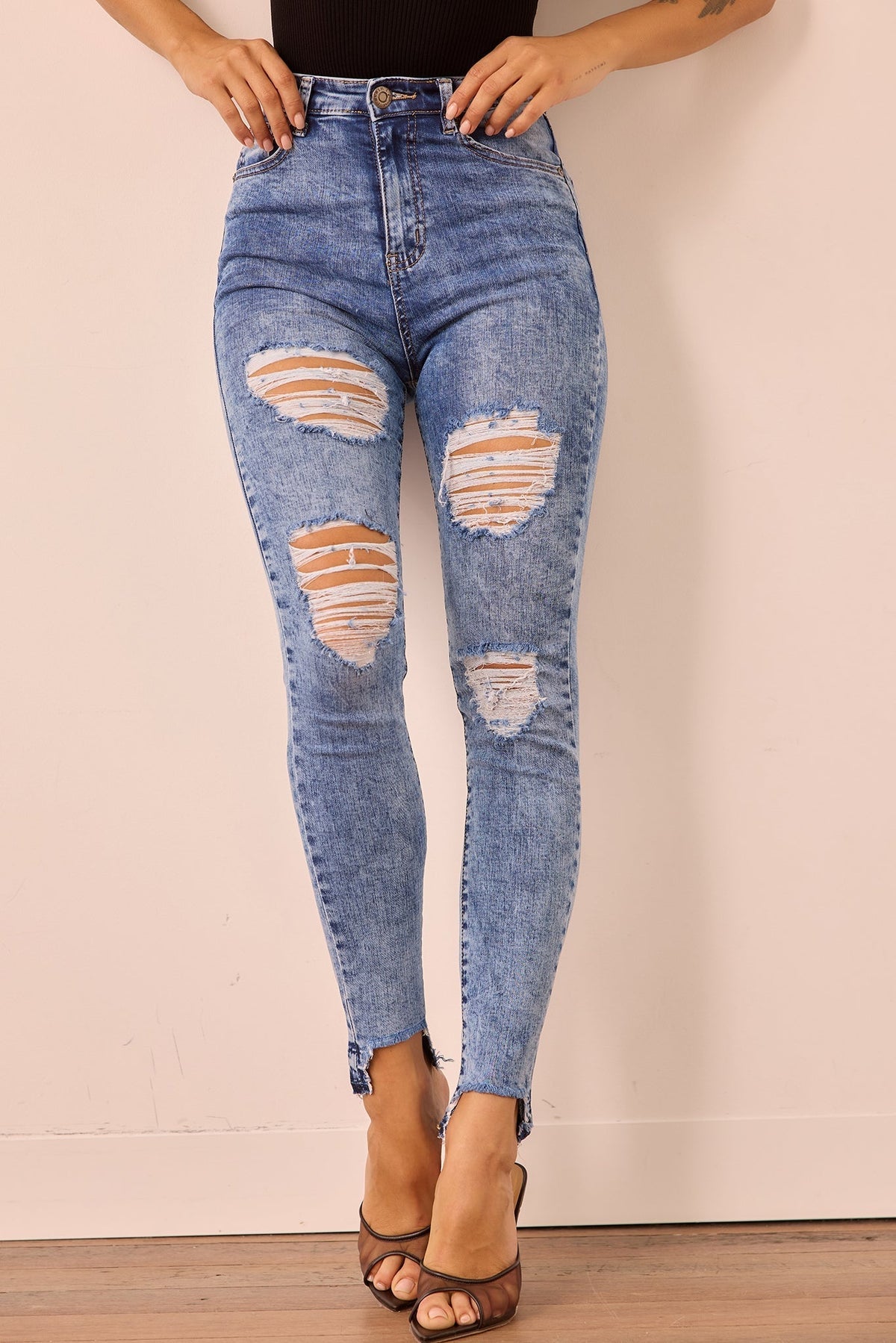 Easy Does It Crop Jeans - Washed Blue