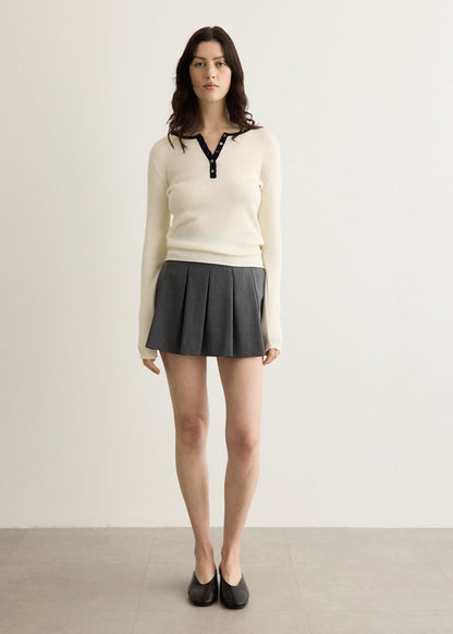 Buttoned Round-Neck Knit Top